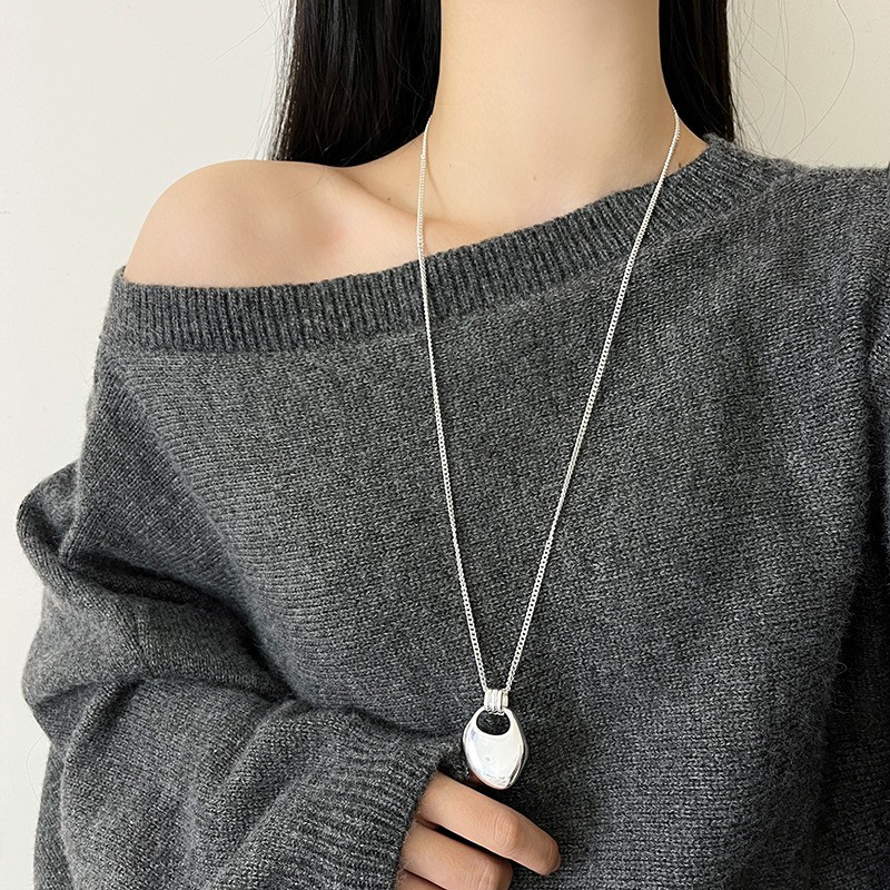 Luxury Minimalist Snake Bone Chain Teardrop Pendant Necklace
