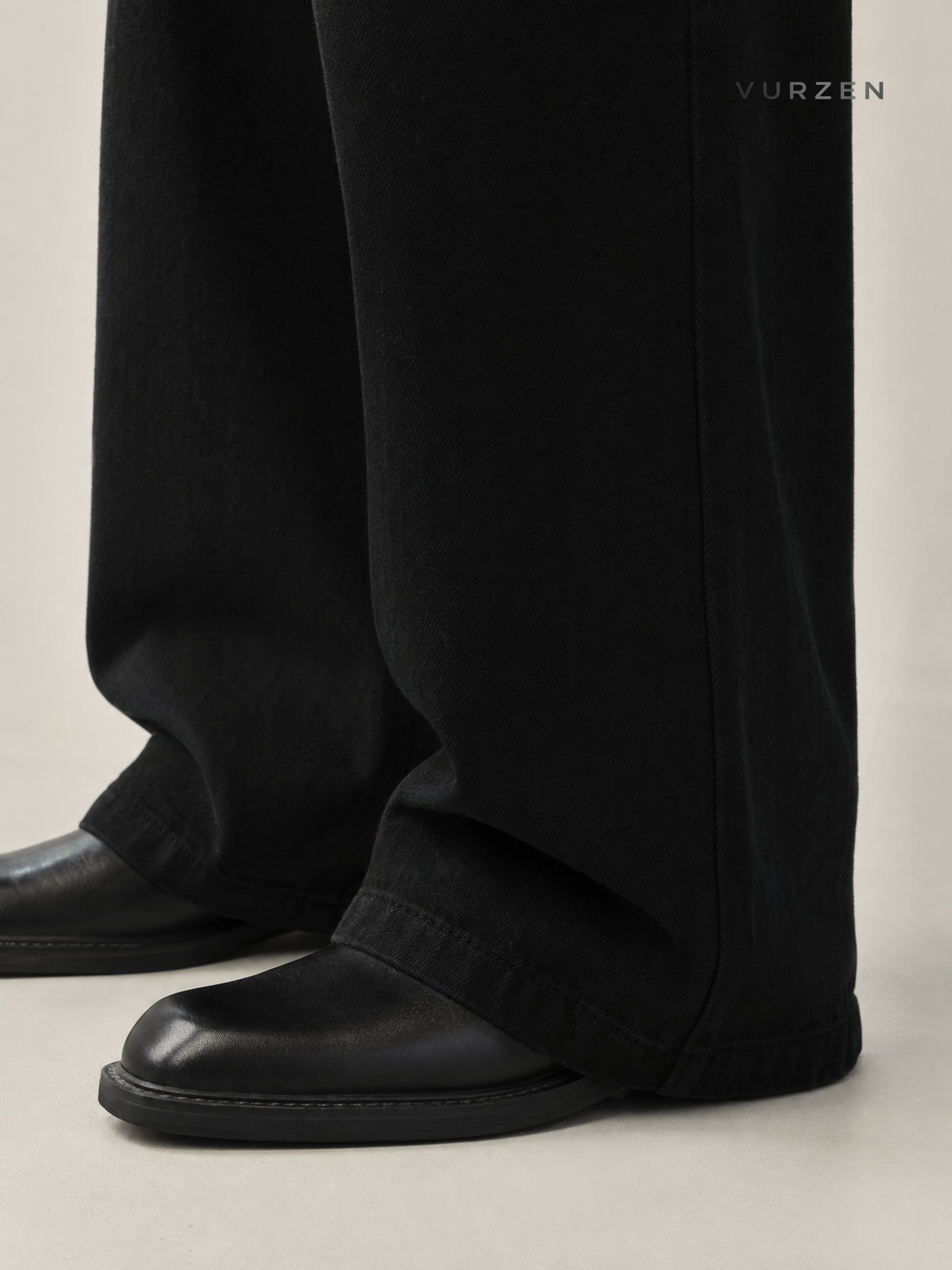 Men’s Straight Leg Washed Cotton Flared Jeans detail
