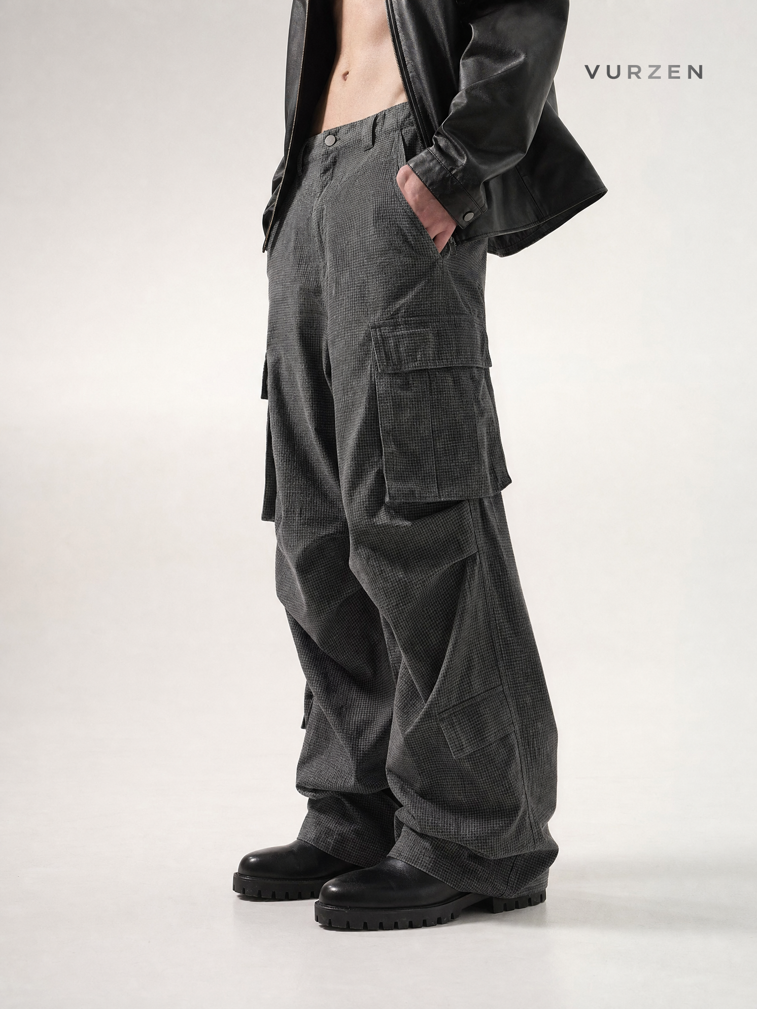 Textured Pleated Multi-Pocket Cargo Pants - Unisex detail