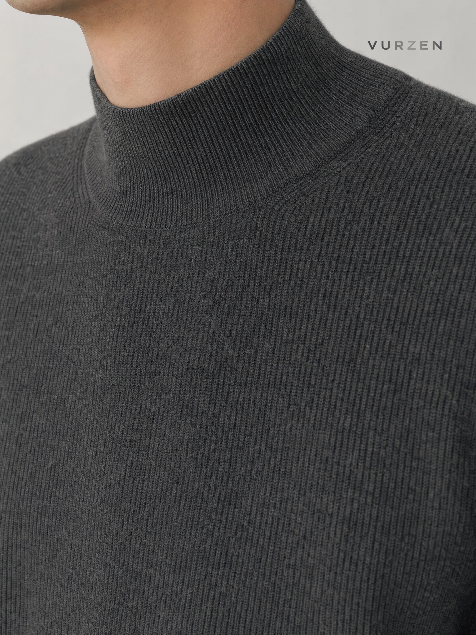 Vintage Style Men’s Half-Turtleneck Knit Sweater detail