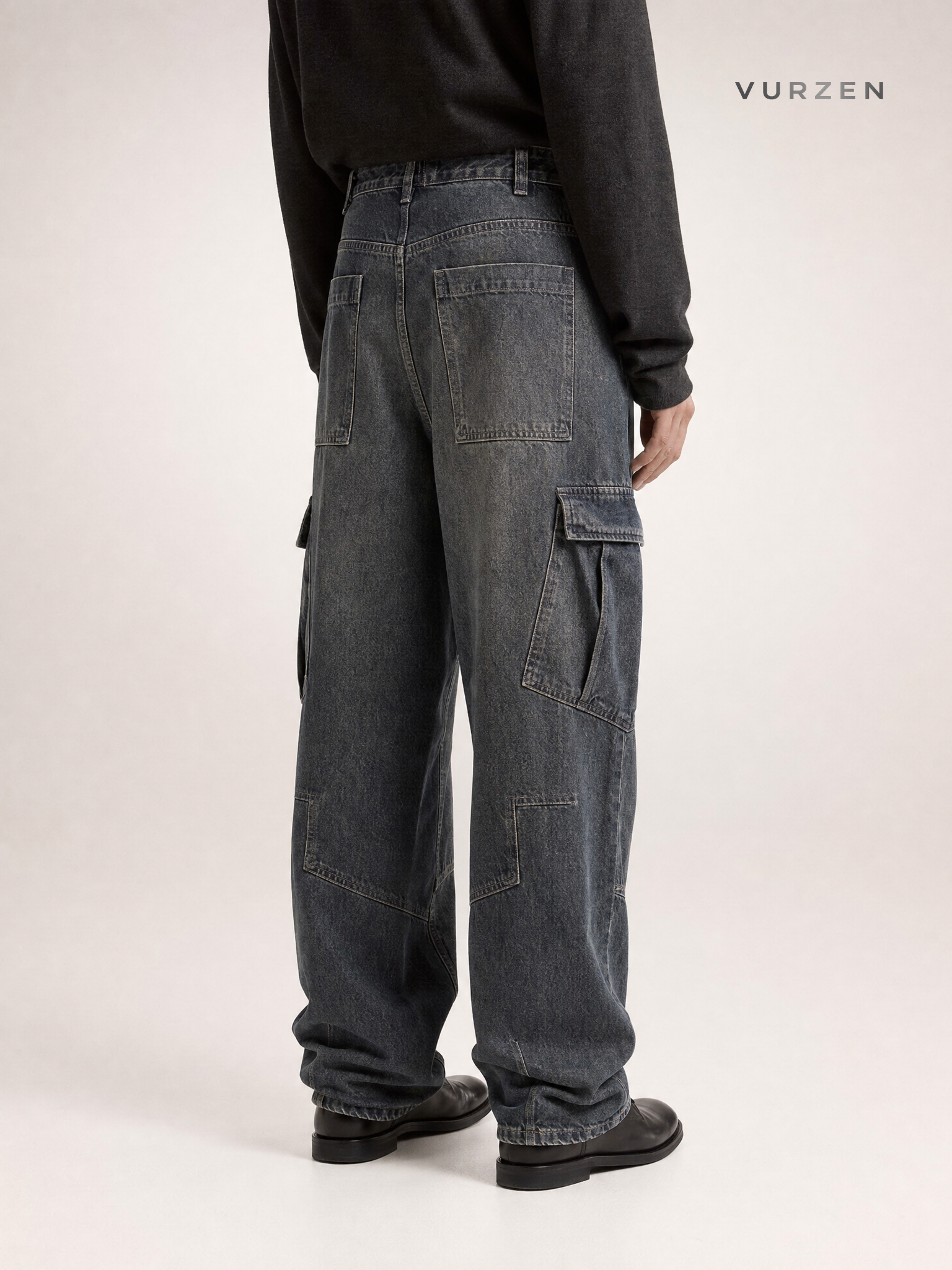 Vintage High-Waist Multi-Pocket Wide-Leg Denim Pants Vintage High-Waist Multi-Pocket Wide-Leg Denim Pants detail