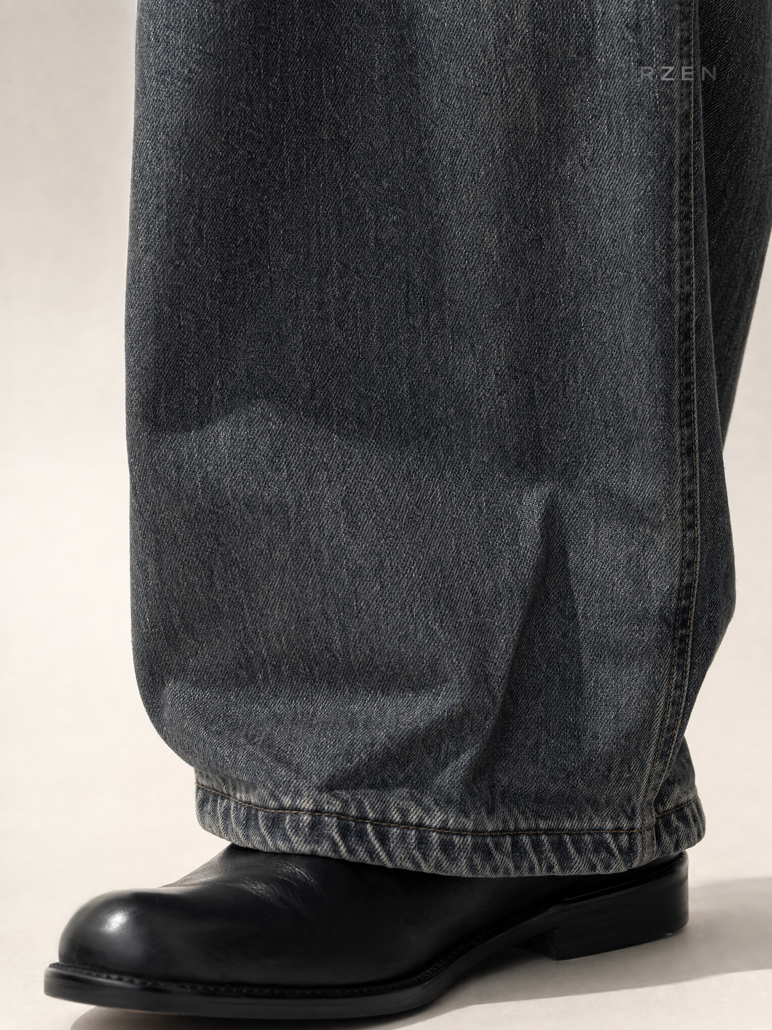 Vintage High-Waist Multi-Pocket Wide-Leg Denim Pants Vintage High-Waist Multi-Pocket Wide-Leg Denim Pants detail
