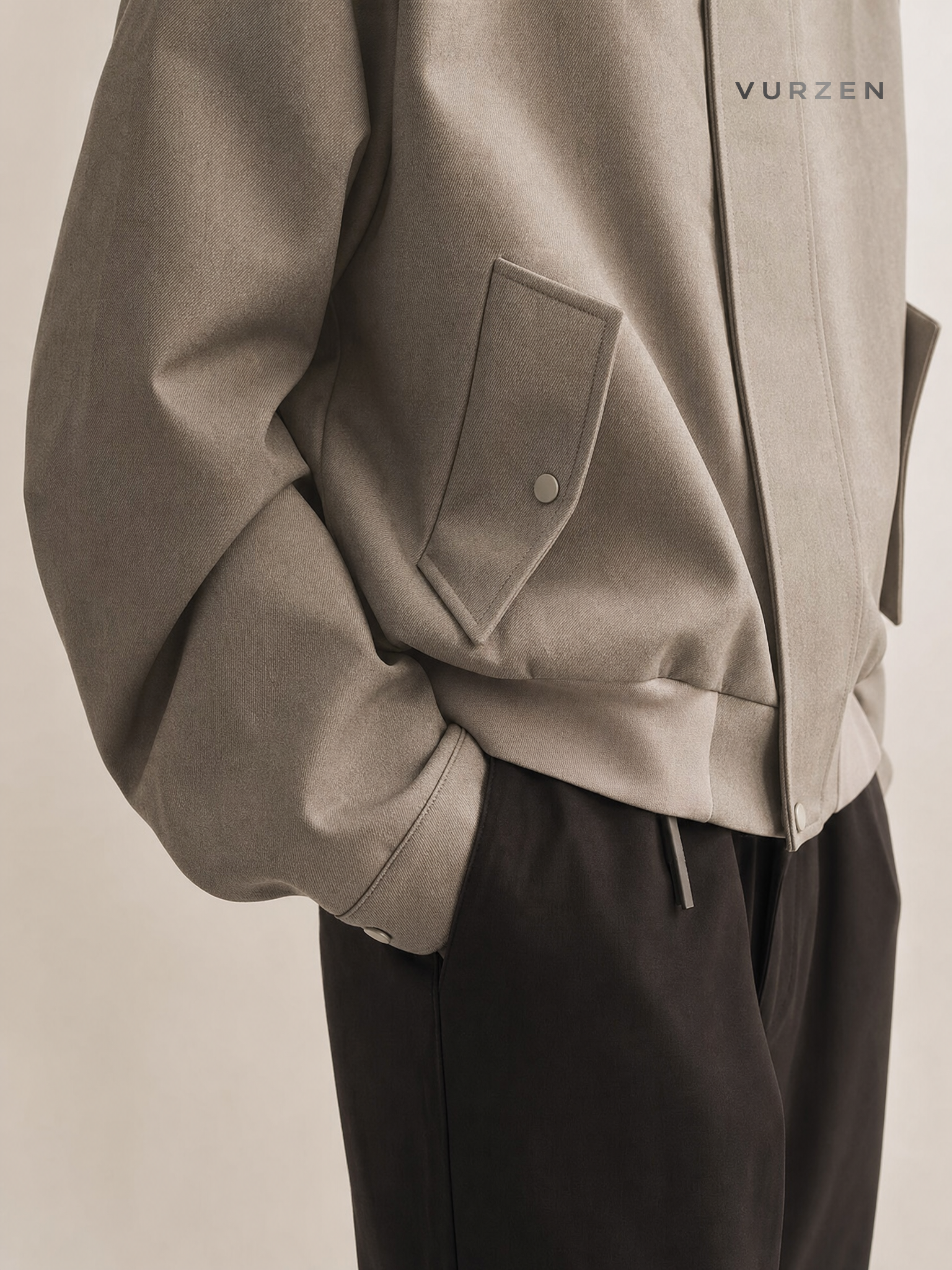 MADEEXTREME Spring Minimalist Cropped Raglan Jacket detail