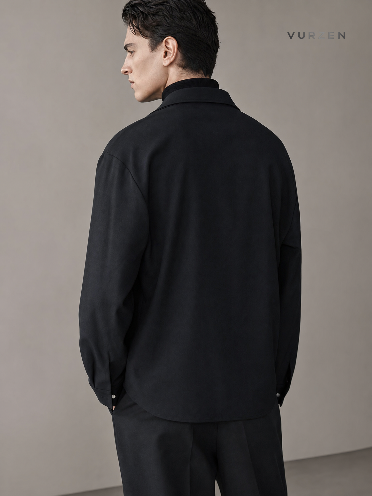 French V-Neck Colorblock Pullover Shirt for Men detail