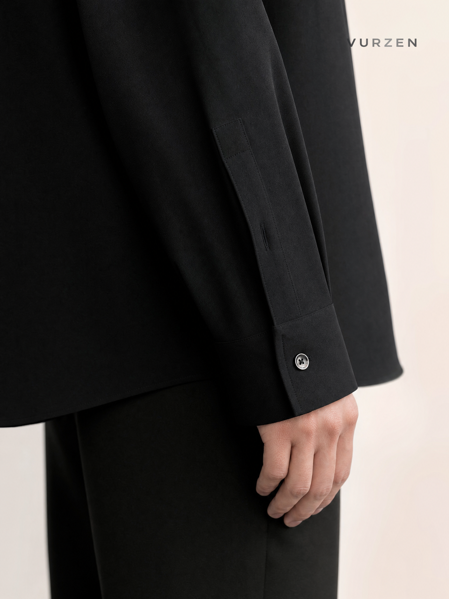 French V-Neck Colorblock Pullover Shirt for Men detail