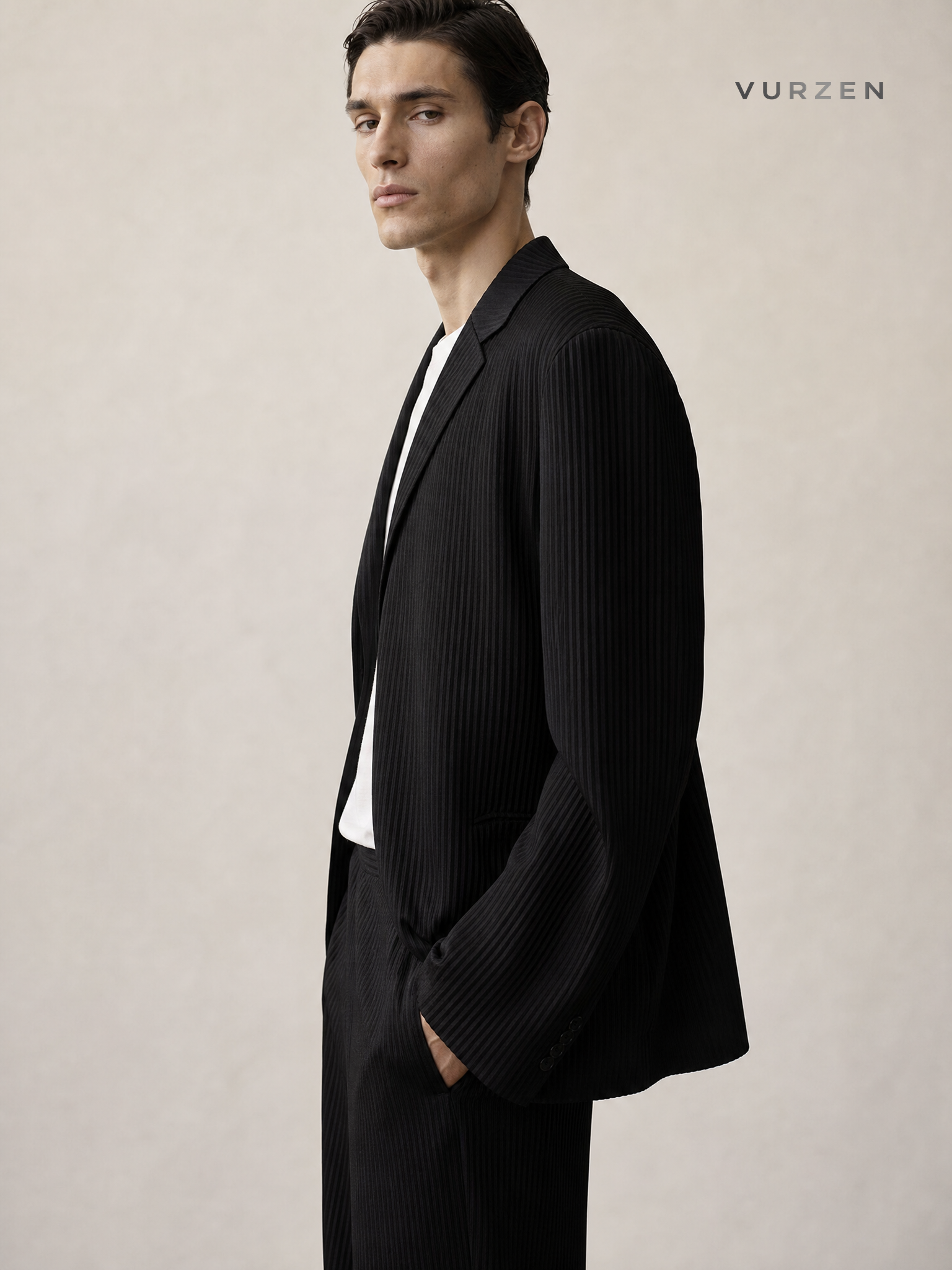 Wrinkled Loose Fit Casual Two-Piece Suit for Men detail