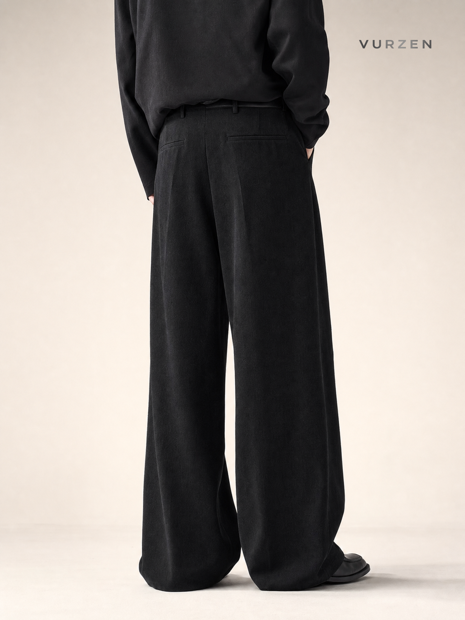 Cleanfit Gray Wide-Leg Wrinkle-Free Dress Pants detail