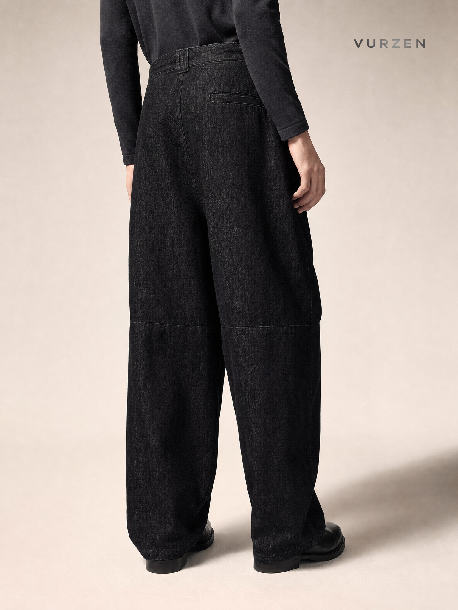 11KN Black Washed Loose Straight-Leg Denim Jeans detail