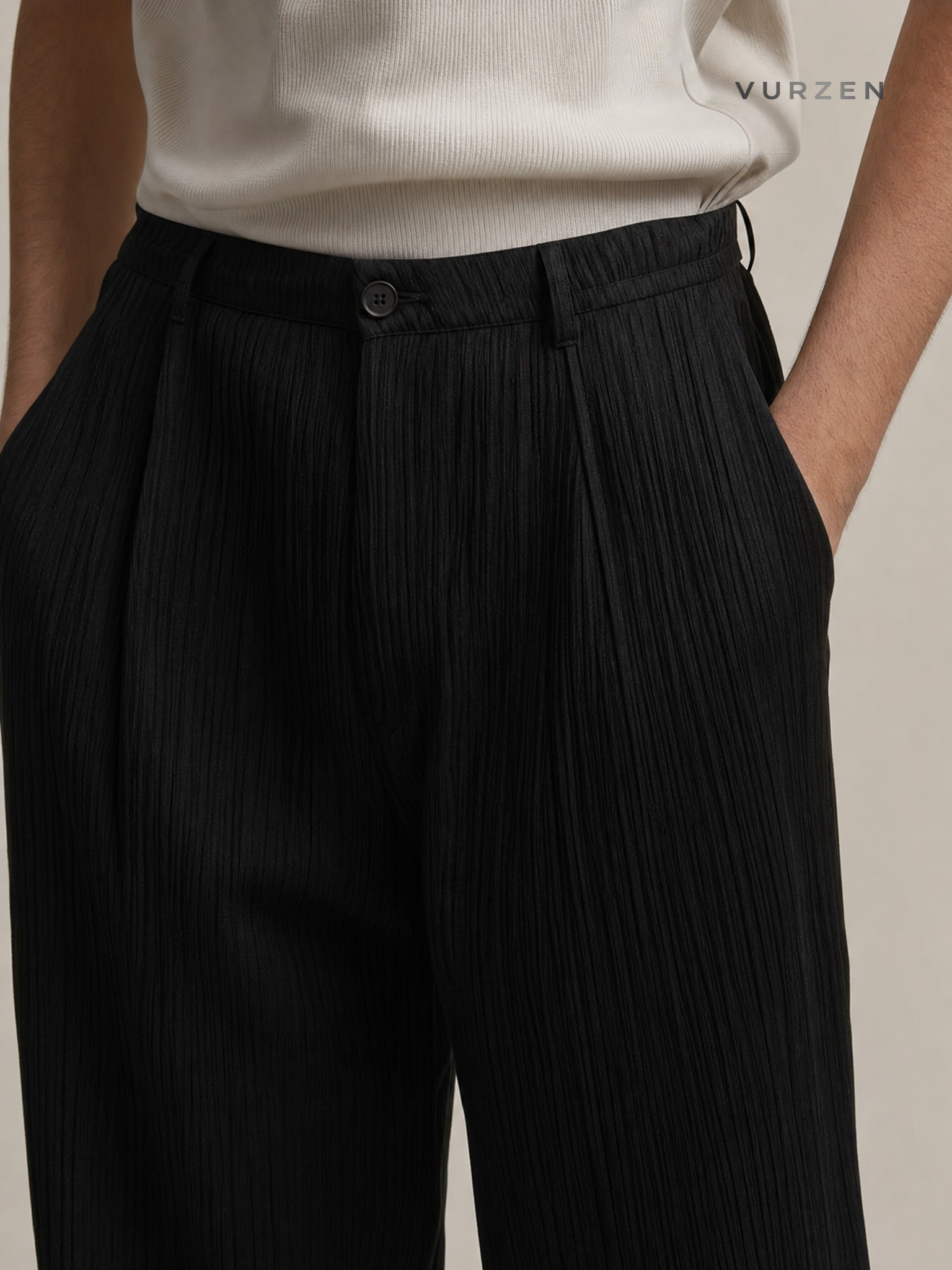 2025 Summer American Vintage Textured Soft Single-Pleat Straight Casual Pants for Men, Loose Wide-Leg Long Trousers in White detail