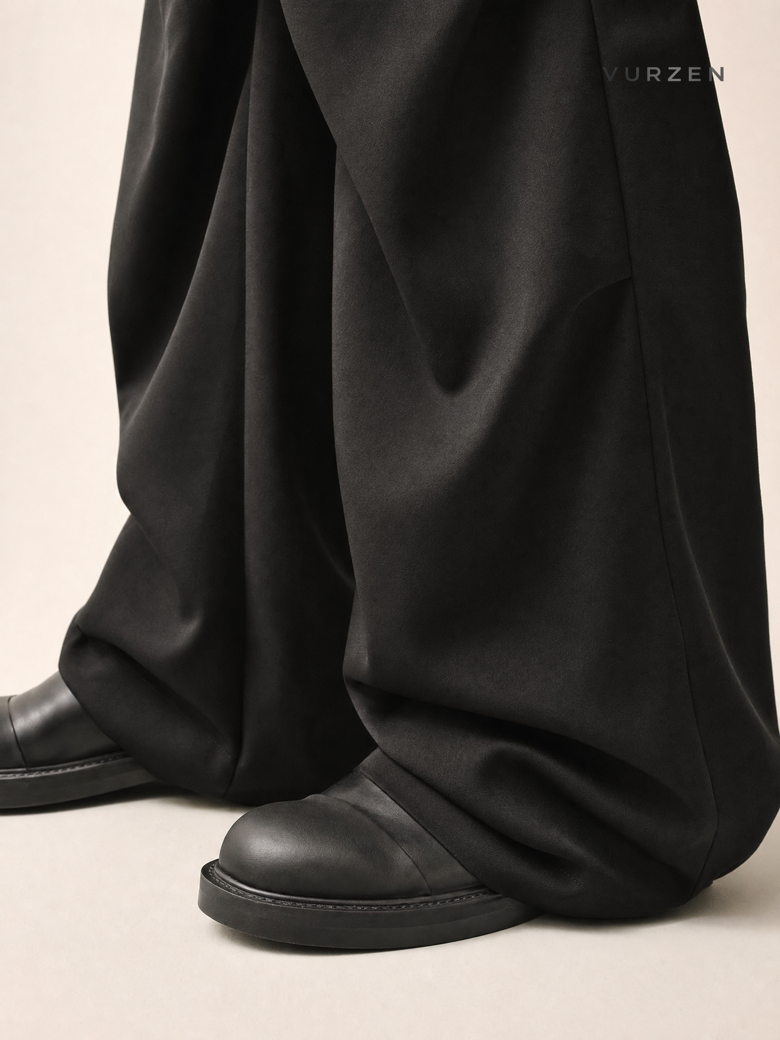 York Zoom Black High-Waist Wide-Leg Casual Pants detail