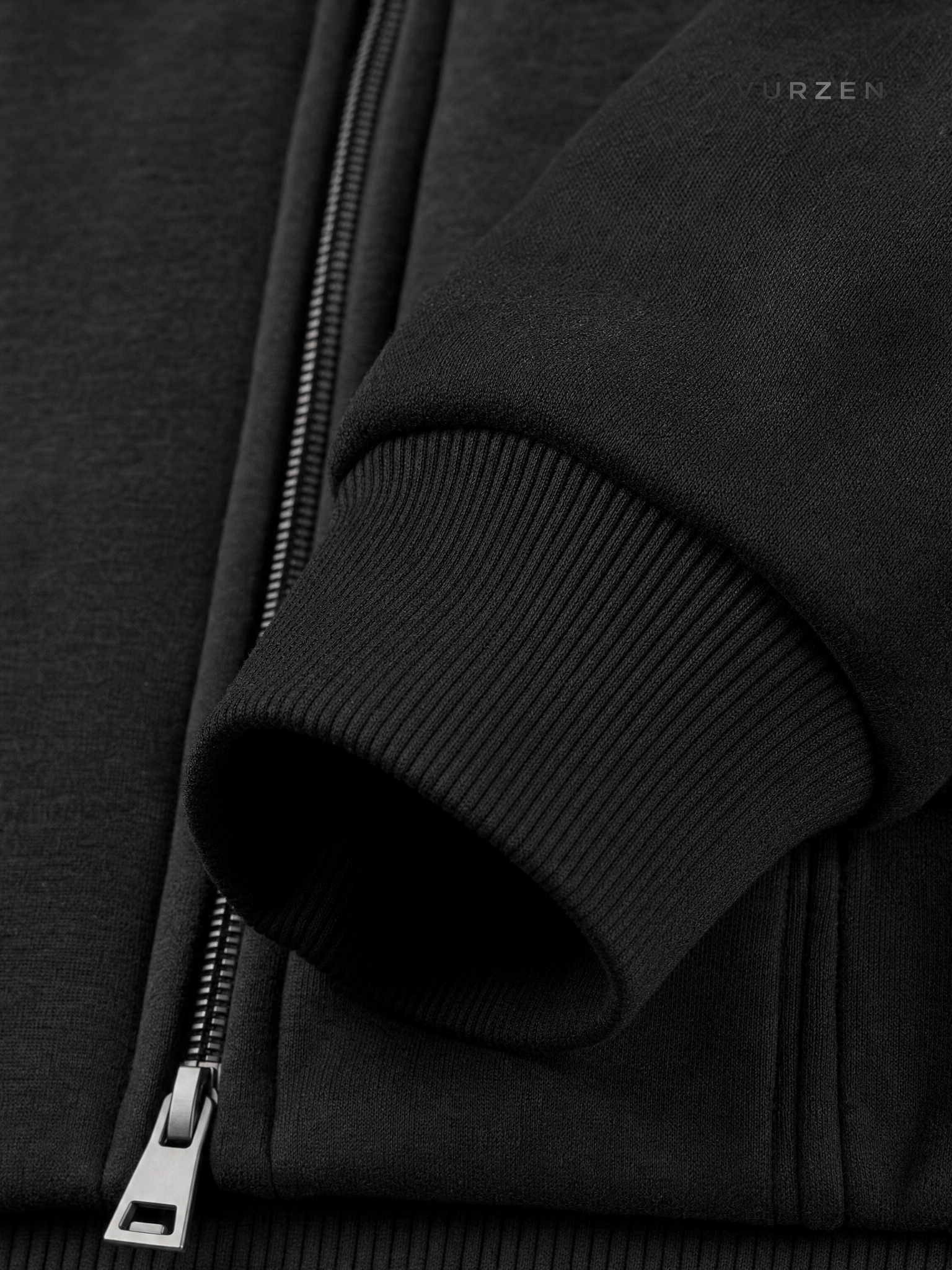 Boxy Fit American Streetwear Hooded Zip-Up Jacket detail