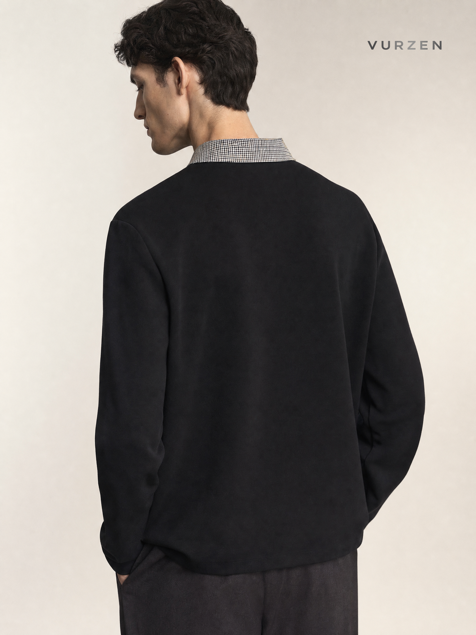 Cleanfit Houndstooth Lightweight Long Sleeve Polo detail
