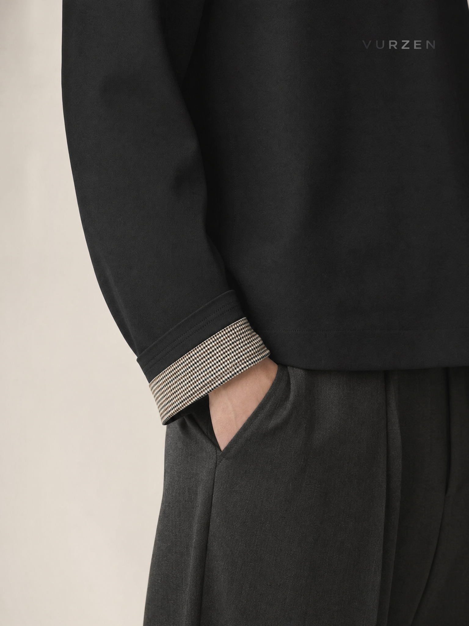 Cleanfit Houndstooth Lightweight Long Sleeve Polo detail